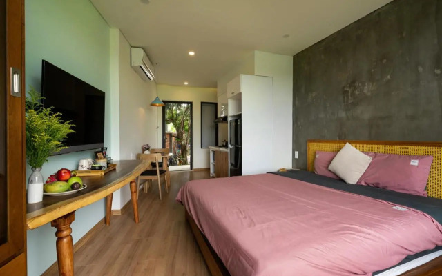 Mimi House