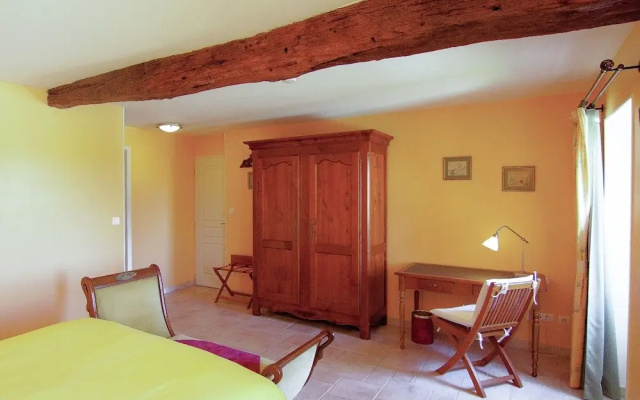 Luxury Apartment With Terrace, Sauna, Tennis, Pool
