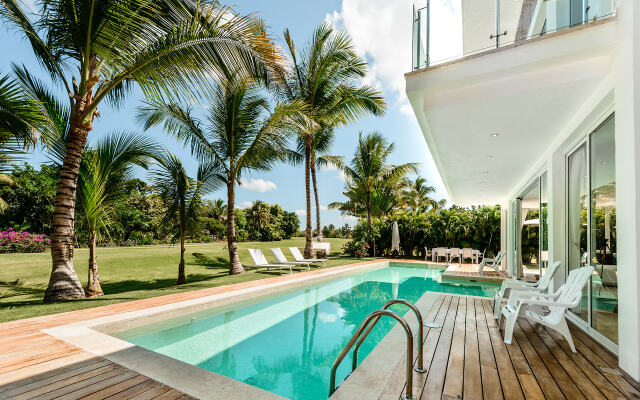 Punta Cana Villa Waterfall - Private Villa in The Dominincan Republic