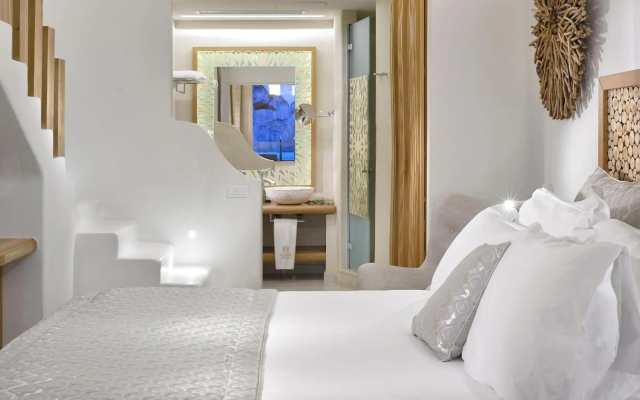 Anax Resort & Spa