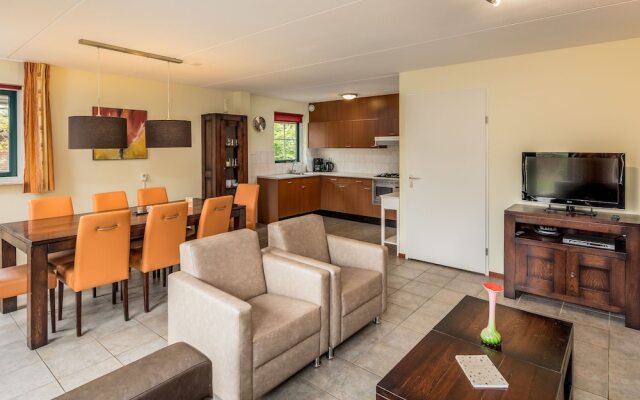 Detached holiday home with dishwasher, in a nature reserve