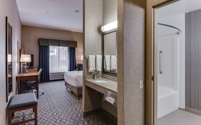 Holiday Inn Express & Suites Saskatoon, an IHG Hotel