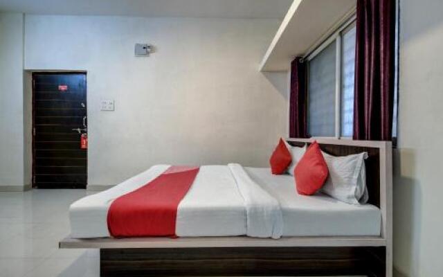 OYO 14747 Hotel Prathik