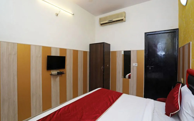 OYO 11608 Riddhee Siddhee