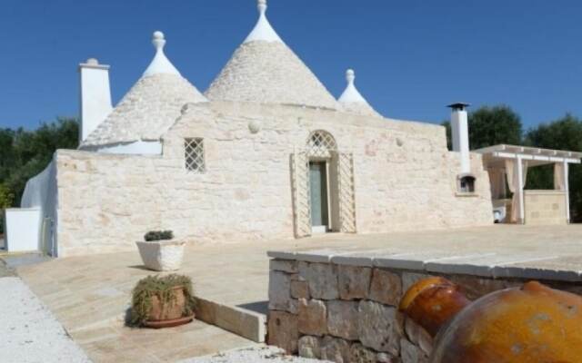 Trullo Mil With Private Pool by Apuliarentals