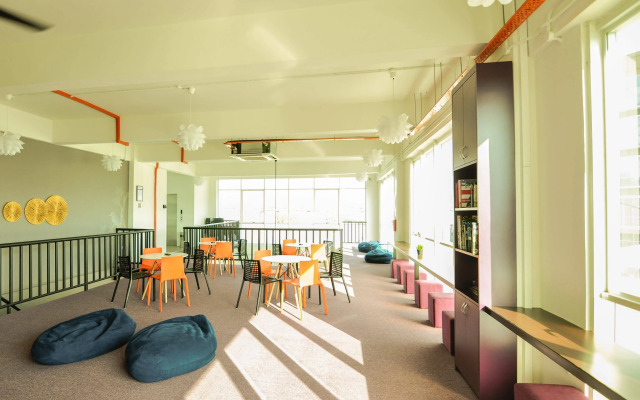 SKYPOD Hostel