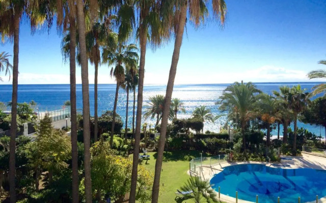 GRAN MARBELLA APARTMENTS by Coral Beach