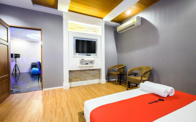 RedDoorz Plus Reun Rattana Rattanathibet