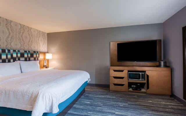 Hampton Inn & Suites Herndon-Reston