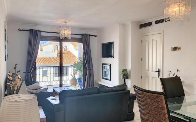 2257-Stunning Penthouse First Line Port Sea View
