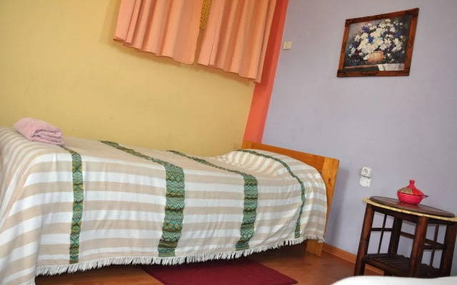 Family Cozy Bed & Breakfast