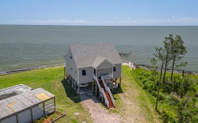 The Point At Marshallberg 3 Bedroom Home by RedAwning