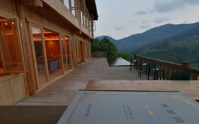 Yunhuan Mijing Hostel