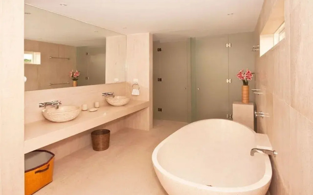 Tom Tom 4 Bedroom Villa