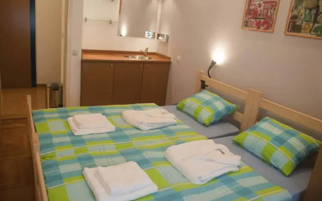 Spirit Hostel and Apartments