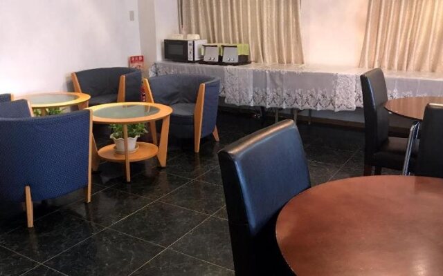 E Hotel WARABI