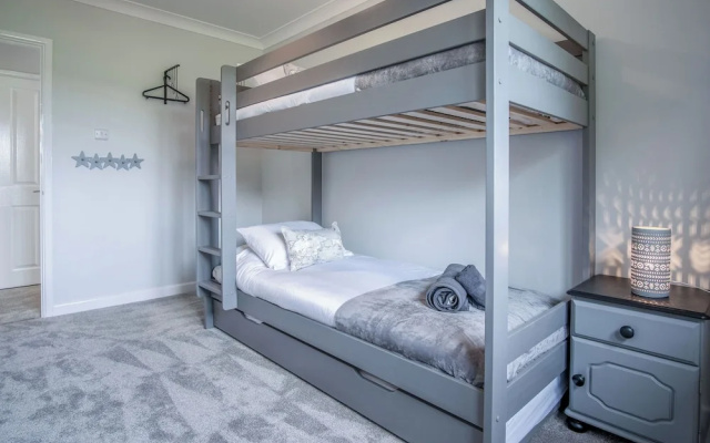 Springfield Lodge - 3 Bedroom Home - Princes Gate