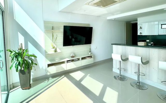 by Calamari Homes - Edificio Murano Elite