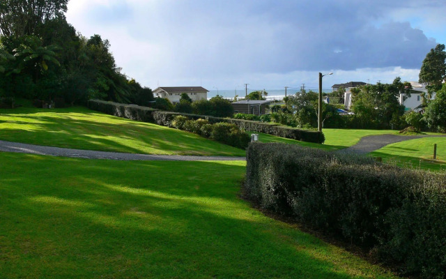 Oakura Beach Holiday Park