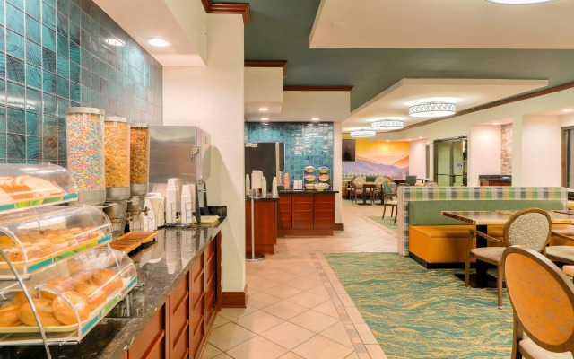 Quality Inn Near the Island Pigeon Forge