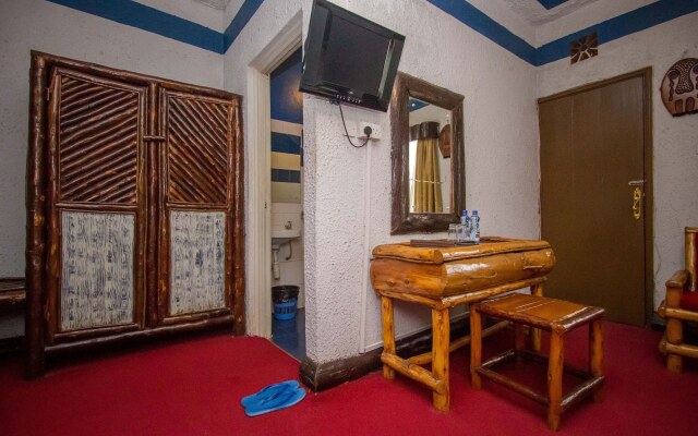 The Luke Hotel
