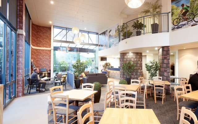 Ventura Inn & Suites Hamilton