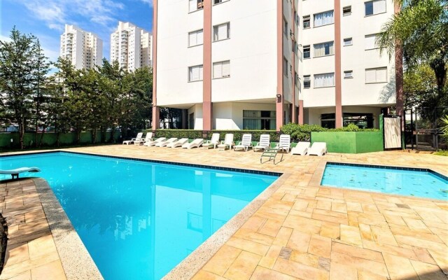 Apartamento em Santana com Piscina