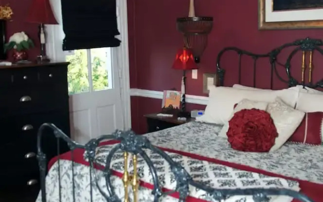 The One Bed and Breakfast