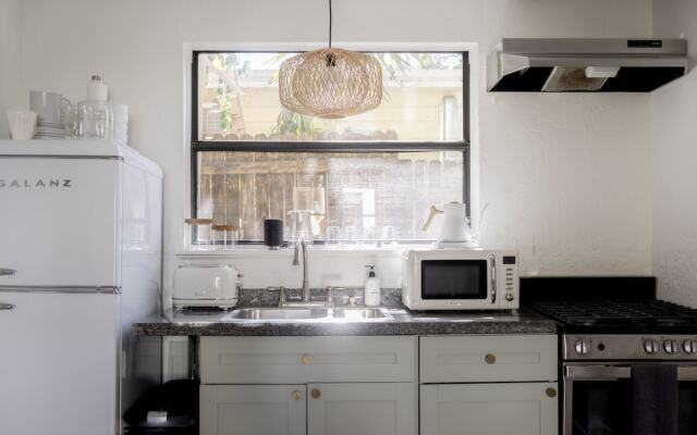 The Grandview Collection - Newark