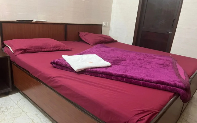 Raja Guest House