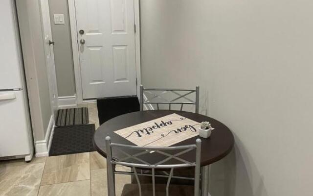 Stunning & cozy freshly renovated 2 bedroom basement unit
