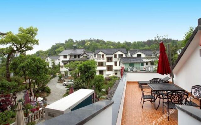 West Lake Green Lotus Hostel