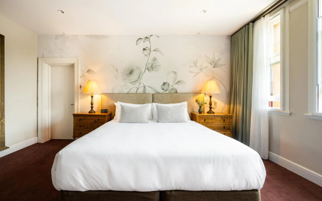The Russell Boutique Hotel