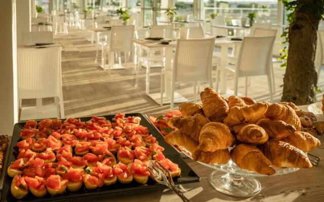 Stellamare Beach Hotel