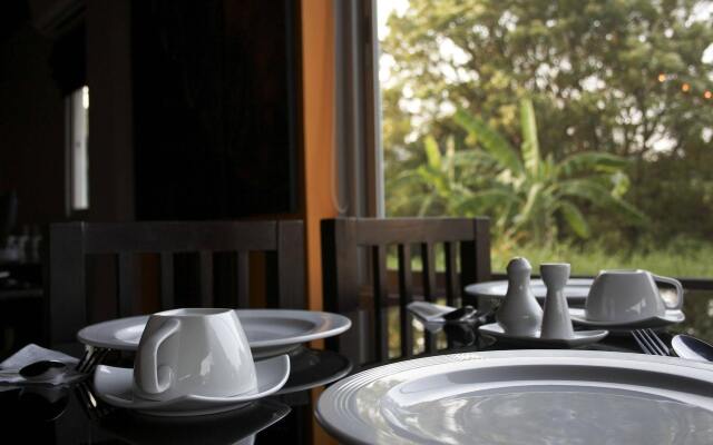 Отель Grand Pinnacle