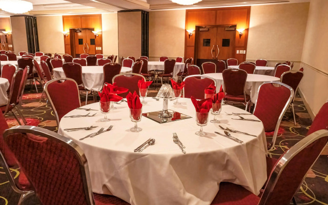 Radisson Hotel Milwaukee West