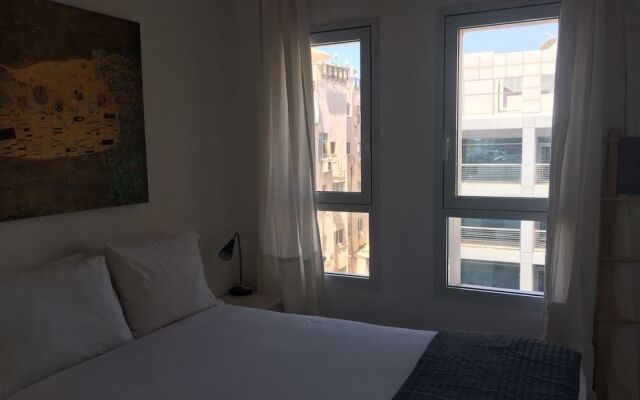 TLV Suites Triplex Penthouse With pool