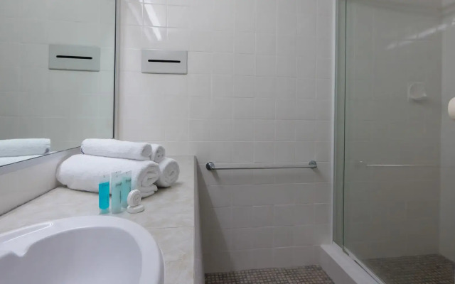 The Ridge Apartment Hotel