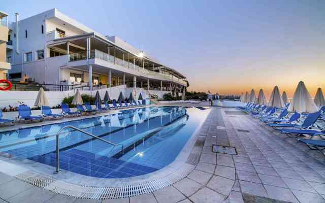 Horizon Beach Hotel
