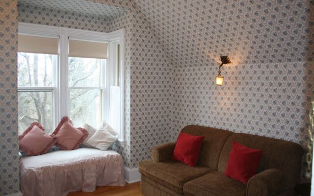 Sackville Bed & Breakfast