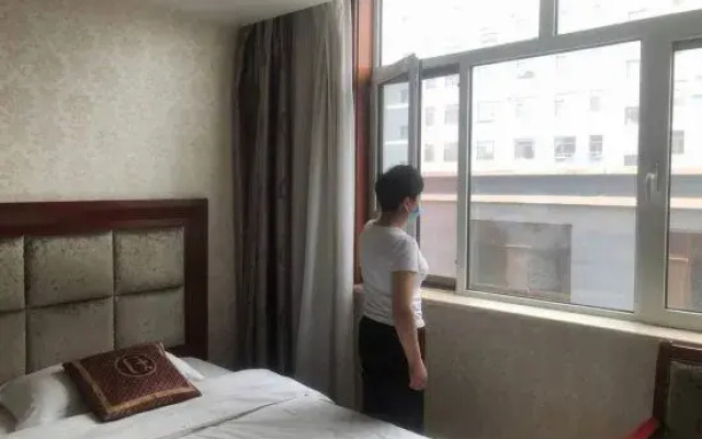 Q+ Shandan Renhe Hotel
