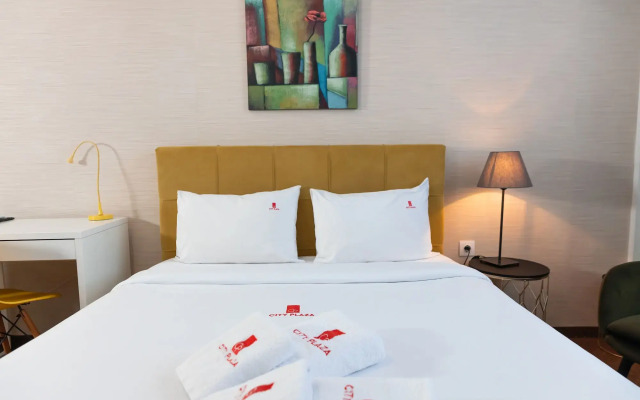 City Plaza Apartments & Rooms