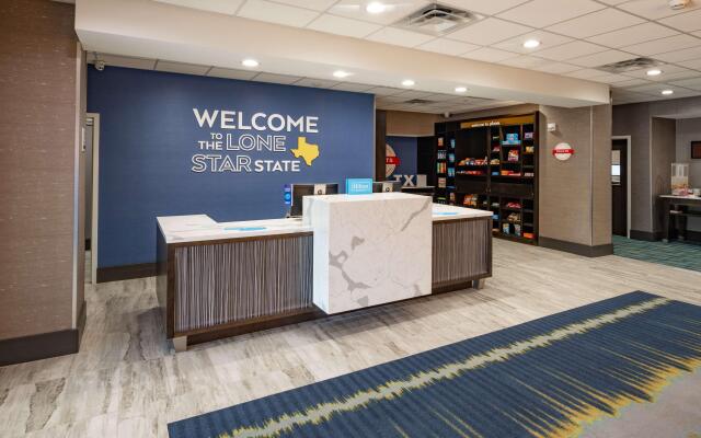 Hampton Inn & Suites Dallas/Plano Central