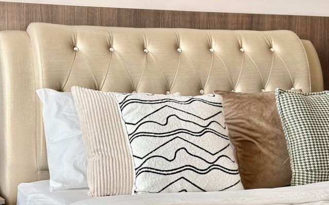 Silverscape Residence