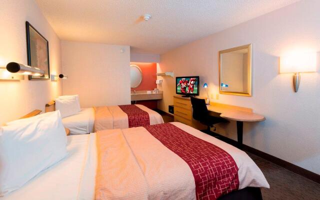 Red Roof Inn Dayton - Fairborn/ Nutter Center