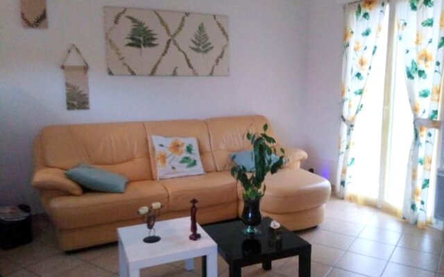 Villa With 3 Bedrooms in Lavergne, With Wonderful Lake View, Private P
