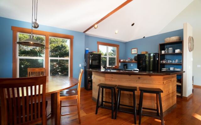 Swallow's Nest 4 Bedroom Home