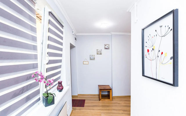 Сучасна квартира по вул. Таманська 9/4, біля Краківського.