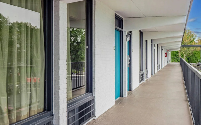 Clarion Pointe Winston – Salem Downtown