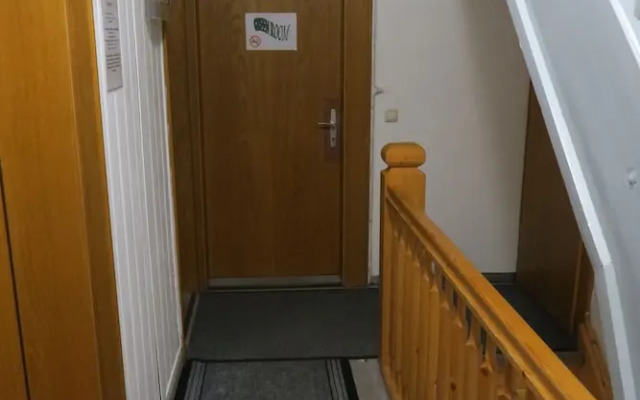 SnowBunnys BackPackers Hostel